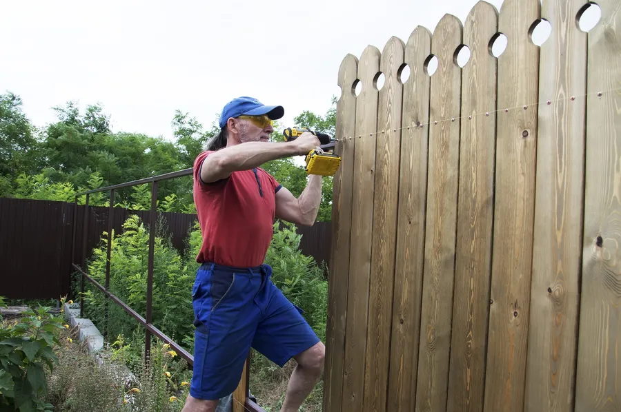 Benefits Of Timely Fence Repair In Harsh Weather Conditions Richmond VA