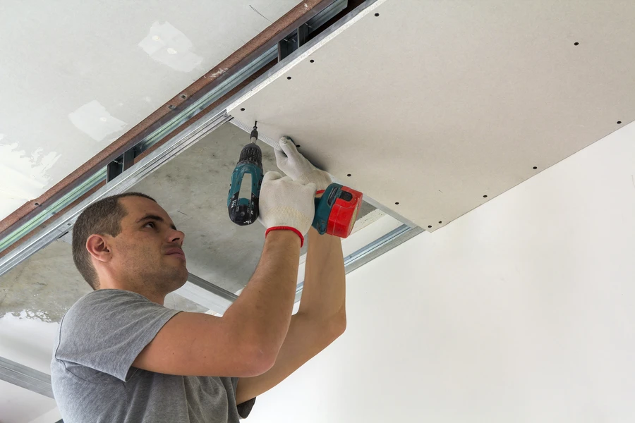 Signs You Should Call A Professional For Drywall Repair in Richmond VA